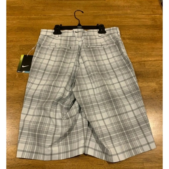 Nike Men's Golf Sports Shorts 28 Gray Plaid 4 pockets 509182 100 New With Tags - Picture 2 of 3